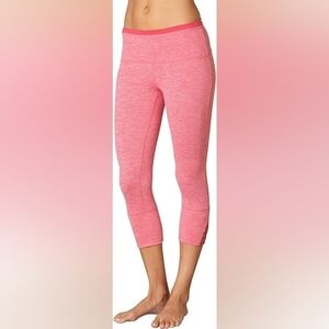 Prana Tori Capri coral leggings size medium